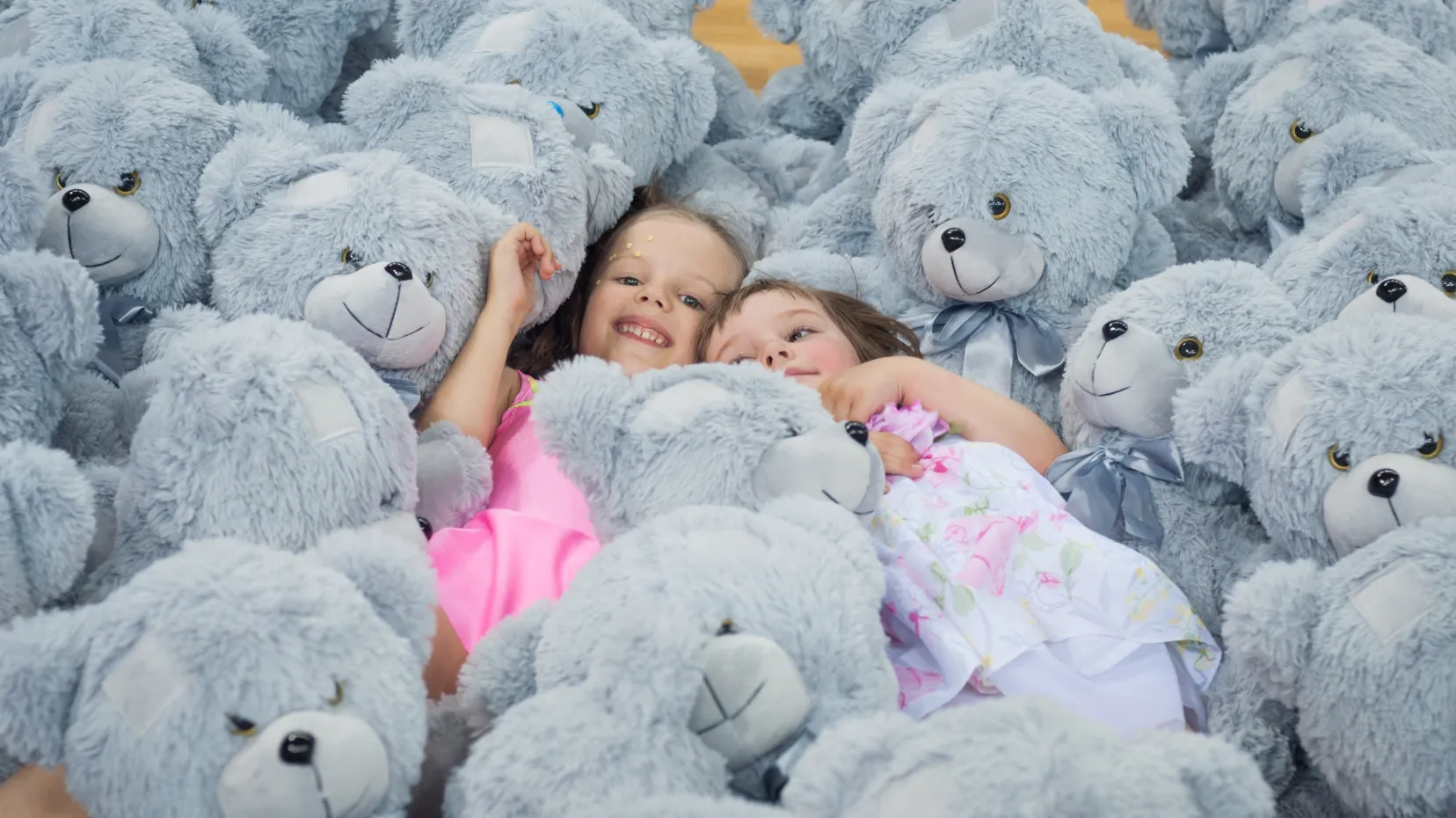 Giant plush toy for ocean freight shipping